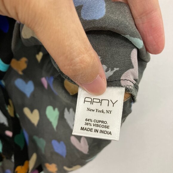 New AP.NY Medium Colorful Heart Print Novelty Relaxed Short Sleeve Button Down - Picture 7 of 9